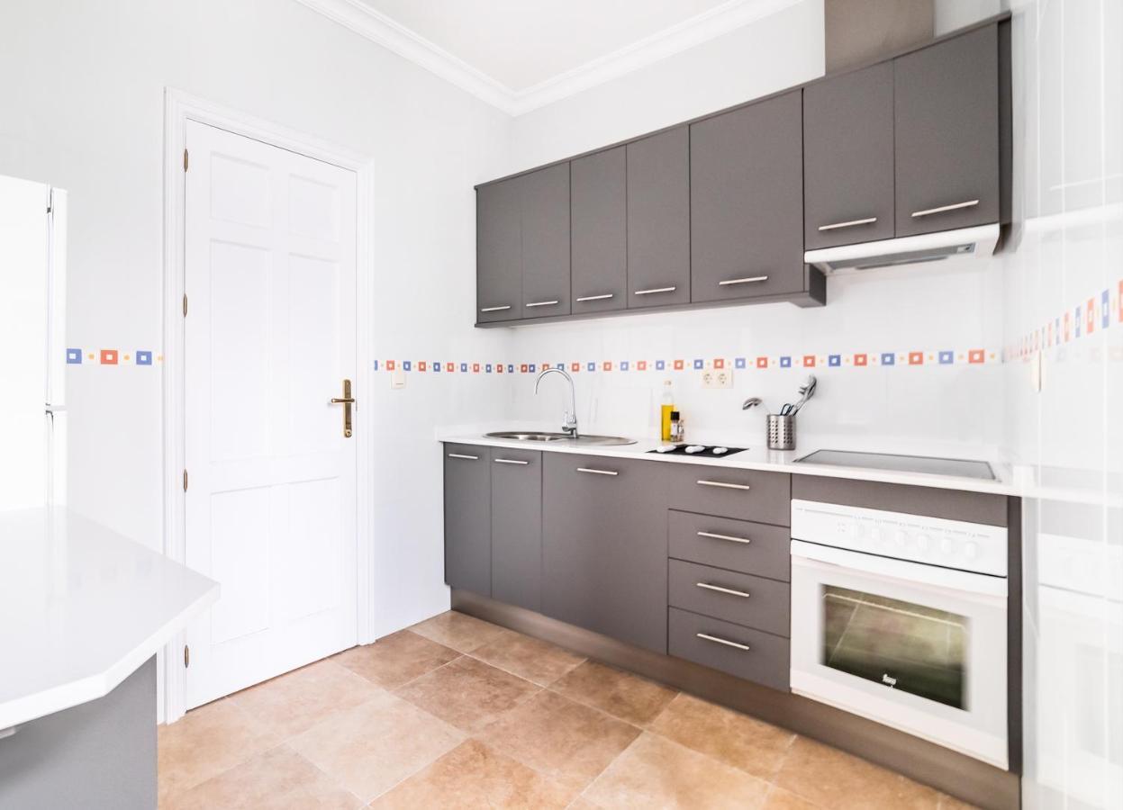 Welcomer Apartments Granada Gran Via Екстериор снимка