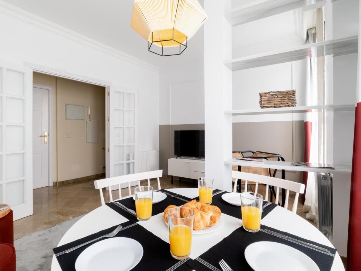 Welcomer Apartments Granada Gran Via Екстериор снимка