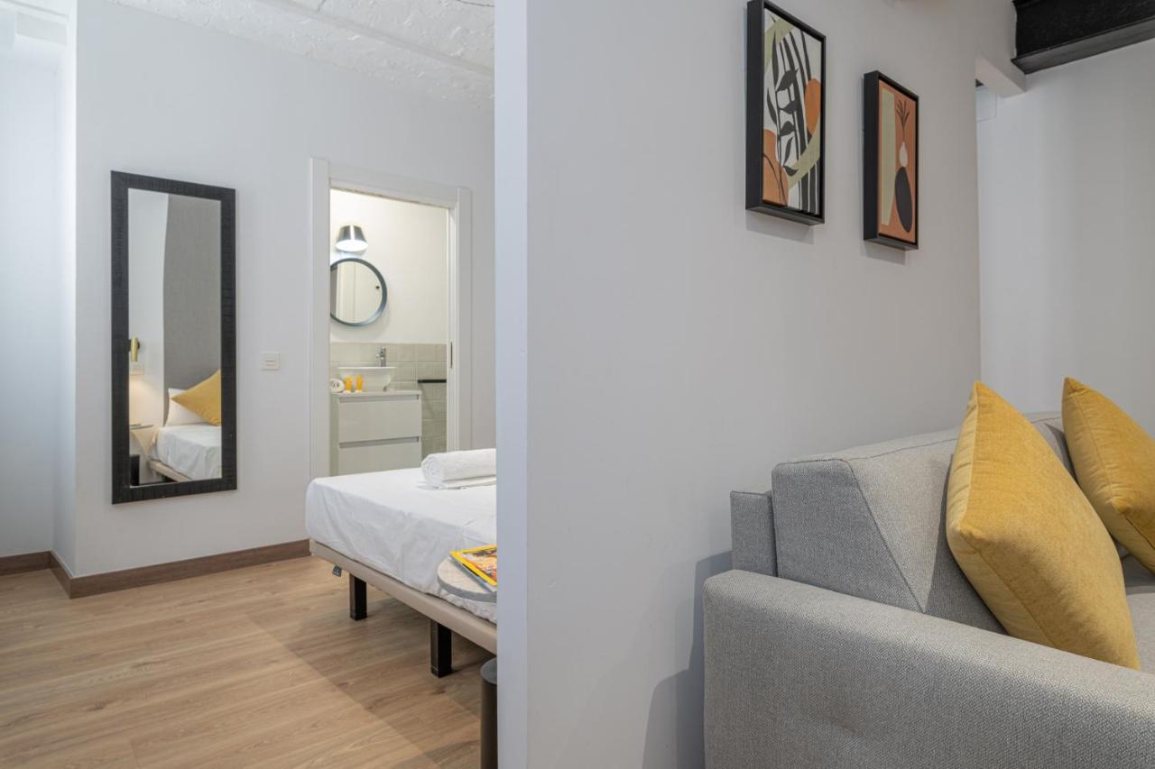 Welcomer Apartments Granada Gran Via Екстериор снимка