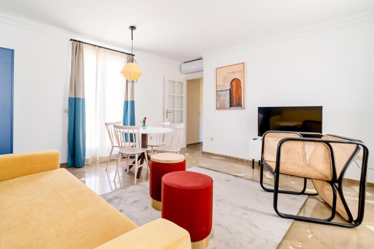 Welcomer Apartments Granada Gran Via Екстериор снимка